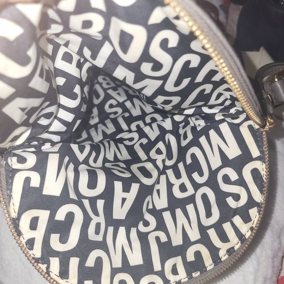 Marc By Marc Jacobs Gray Leather Shoulder Bag with Slouchy Design - Picture 10 of 16